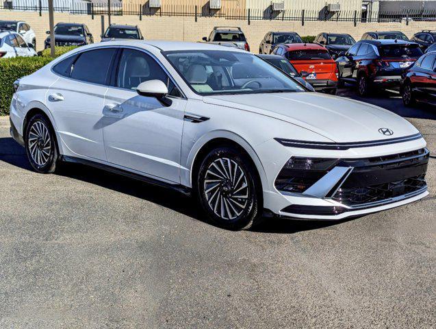 new 2025 Hyundai Sonata Hybrid car, priced at $33,810