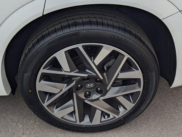 used 2023 Hyundai Santa Fe car, priced at $23,999