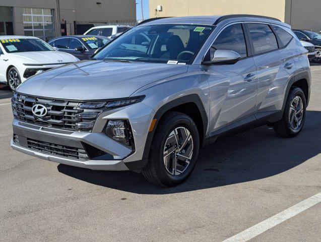 new 2025 Hyundai Tucson Hybrid car, priced at $34,400