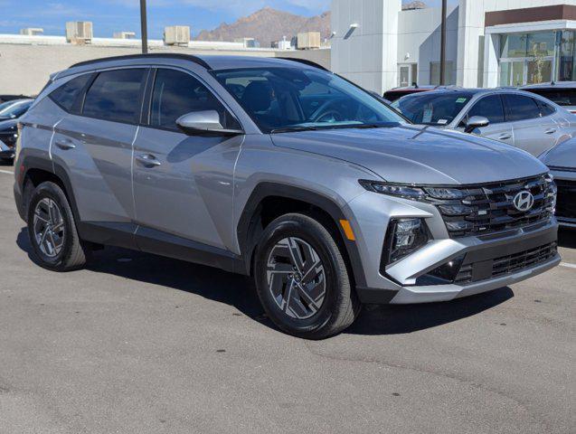 new 2025 Hyundai Tucson Hybrid car, priced at $34,400