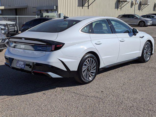 new 2025 Hyundai Sonata Hybrid car, priced at $33,180