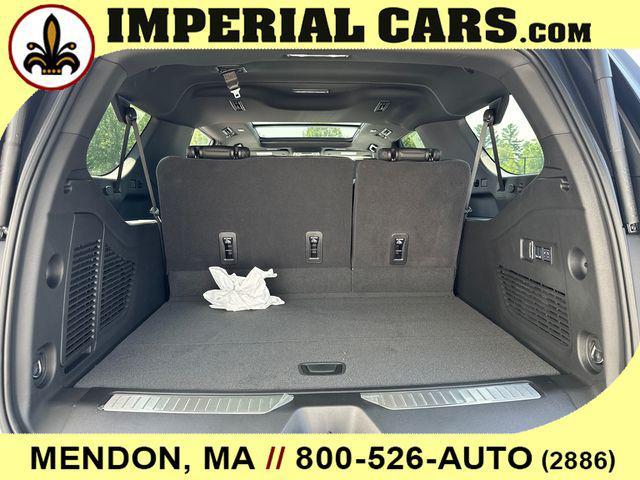 new 2025 Chevrolet Suburban car, priced at $77,014