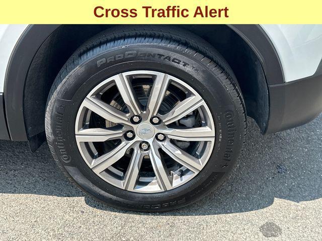 used 2023 Cadillac XT4 car, priced at $34,477