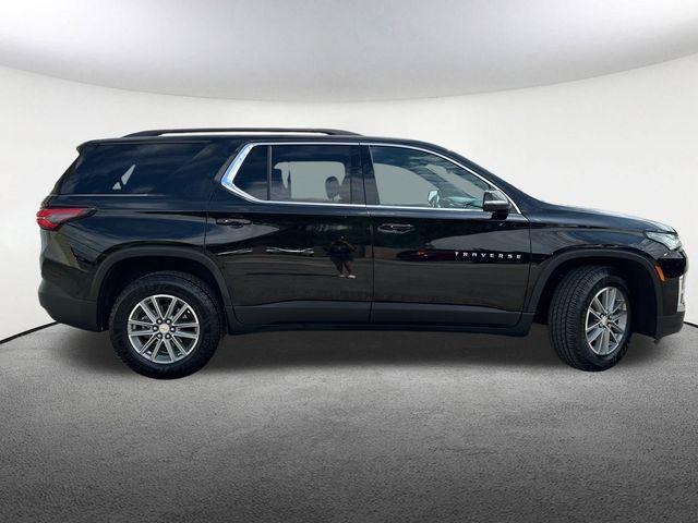 used 2022 Chevrolet Traverse car, priced at $31,347