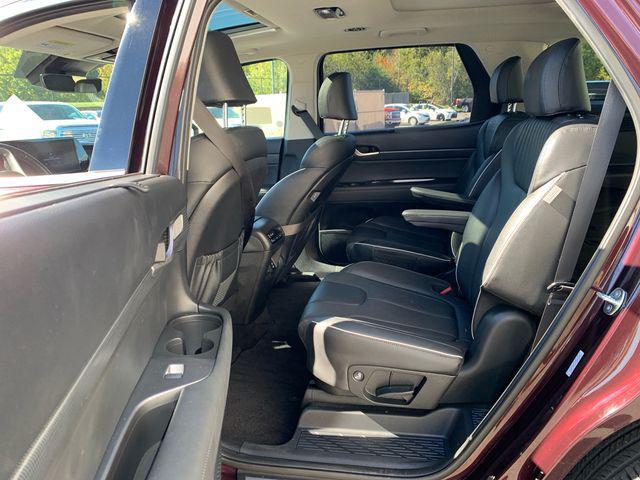used 2023 Hyundai Palisade car, priced at $38,977