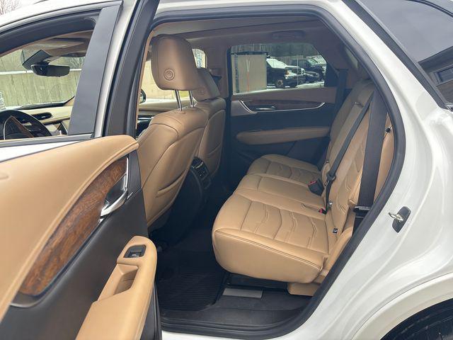 used 2021 Cadillac XT5 car, priced at $35,614