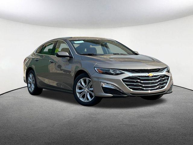 new 2025 Chevrolet Malibu car, priced at $29,054