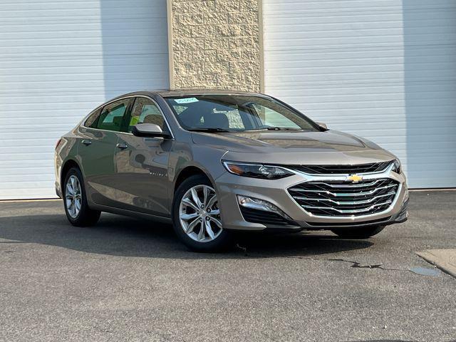 new 2025 Chevrolet Malibu car, priced at $30,054