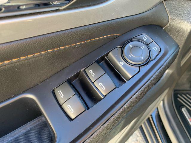 used 2020 Chevrolet Traverse car, priced at $23,977