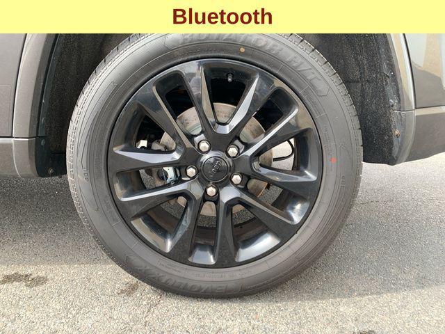 used 2020 Jeep Grand Cherokee car, priced at $20,977