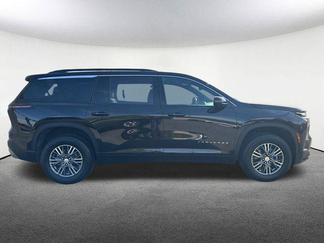 used 2024 Chevrolet Traverse car, priced at $41,977