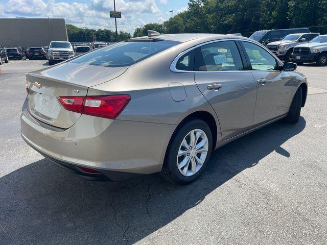 new 2025 Chevrolet Malibu car, priced at $28,078