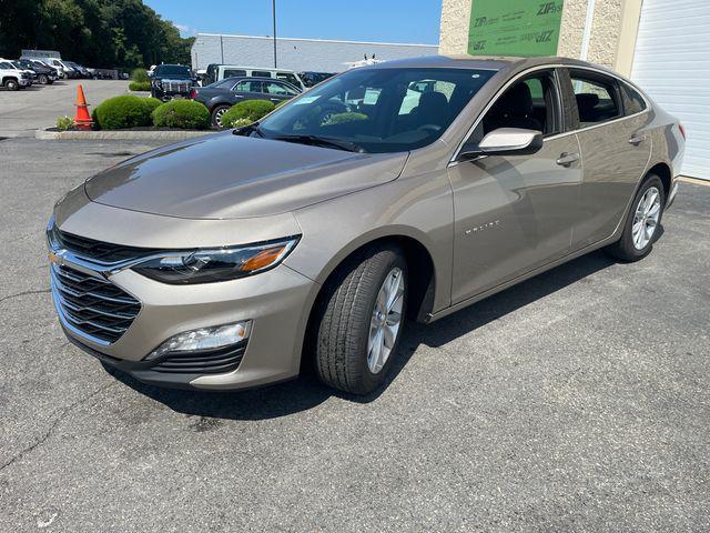 new 2025 Chevrolet Malibu car, priced at $28,078