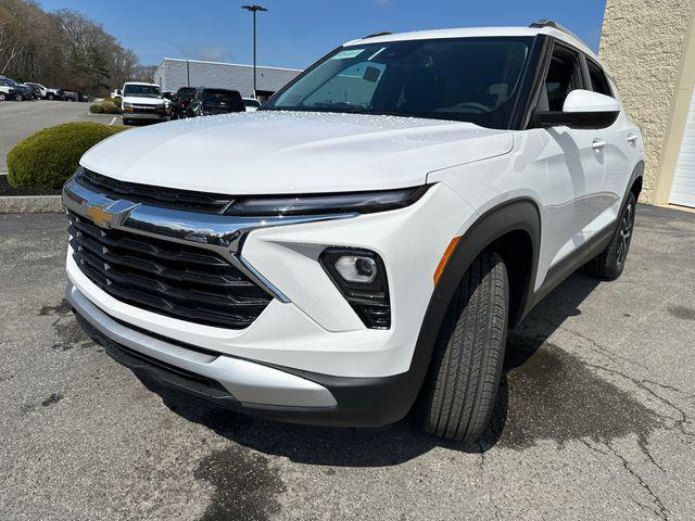new 2025 Chevrolet TrailBlazer car, priced at $29,585