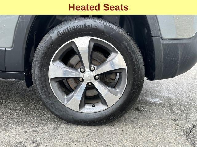 used 2020 Jeep Cherokee car, priced at $20,647
