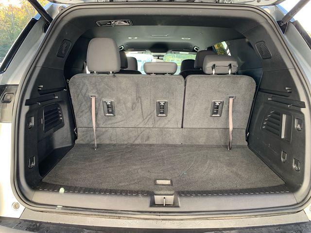 used 2025 Chevrolet Traverse car, priced at $37,977