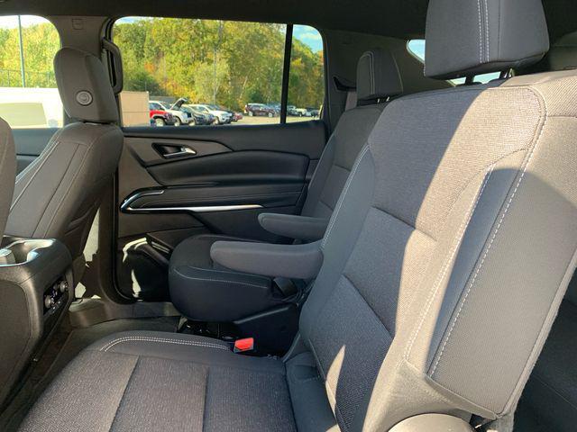 used 2025 Chevrolet Traverse car, priced at $37,977