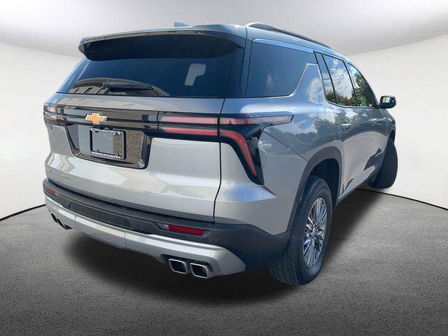 used 2025 Chevrolet Traverse car, priced at $37,977
