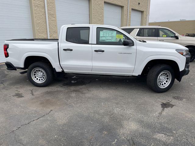 new 2025 Chevrolet Colorado car, priced at $33,684