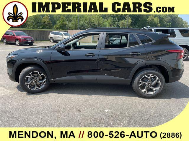 new 2025 Chevrolet Trax car, priced at $25,271