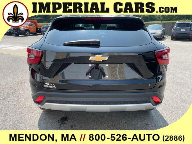 new 2025 Chevrolet Trax car, priced at $25,271