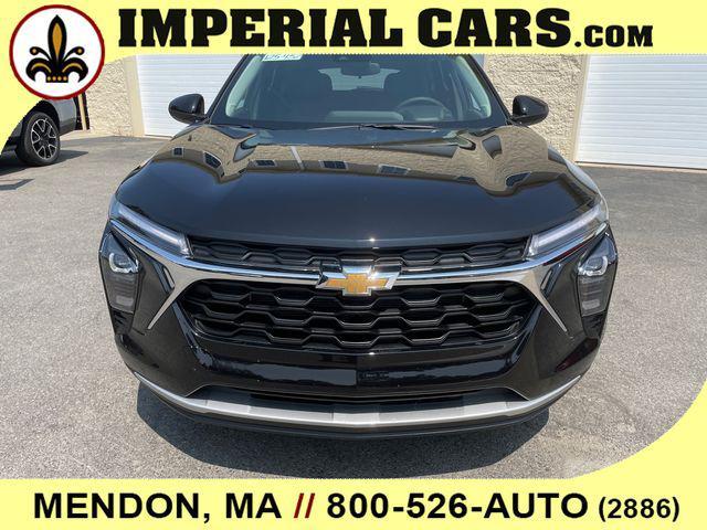 new 2025 Chevrolet Trax car, priced at $25,271