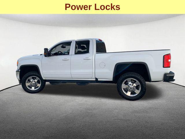 used 2017 GMC Sierra 2500 car, priced at $35,977