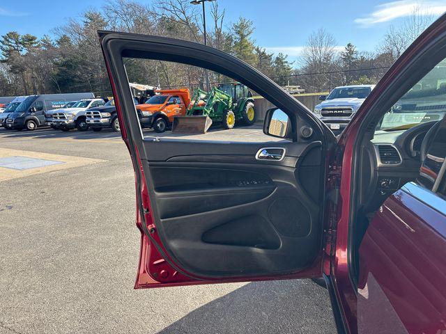 used 2020 Jeep Grand Cherokee car, priced at $19,382