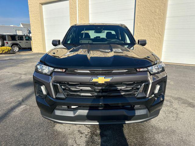 new 2024 Chevrolet Colorado car, priced at $38,385