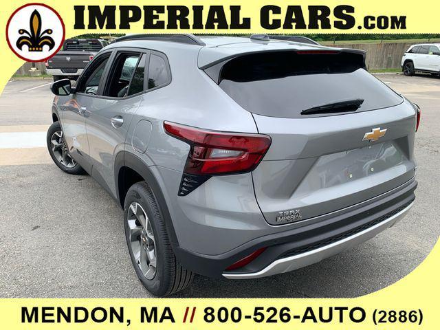 new 2025 Chevrolet Trax car, priced at $25,271