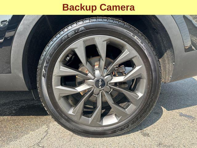 used 2022 Kia Sorento car, priced at $28,647
