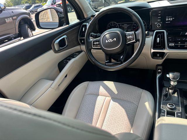 used 2022 Kia Sorento car, priced at $28,647