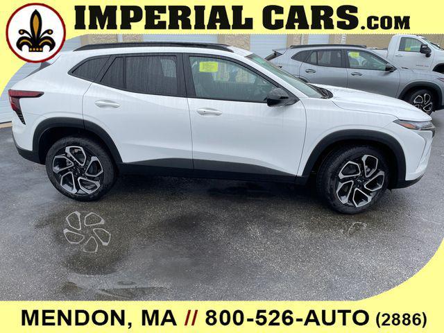 new 2025 Chevrolet Trax car, priced at $27,075