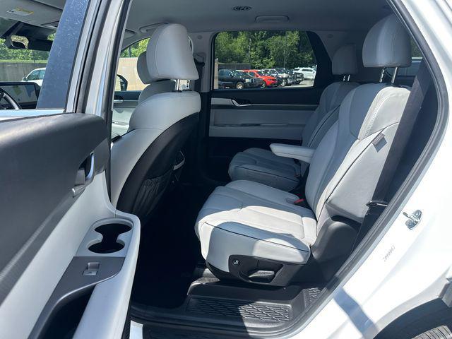 used 2024 Hyundai Palisade car, priced at $37,977