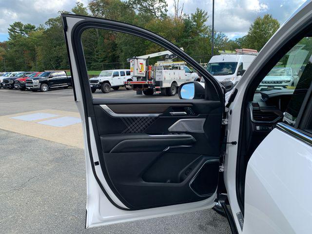 used 2024 GMC Acadia car, priced at $52,647