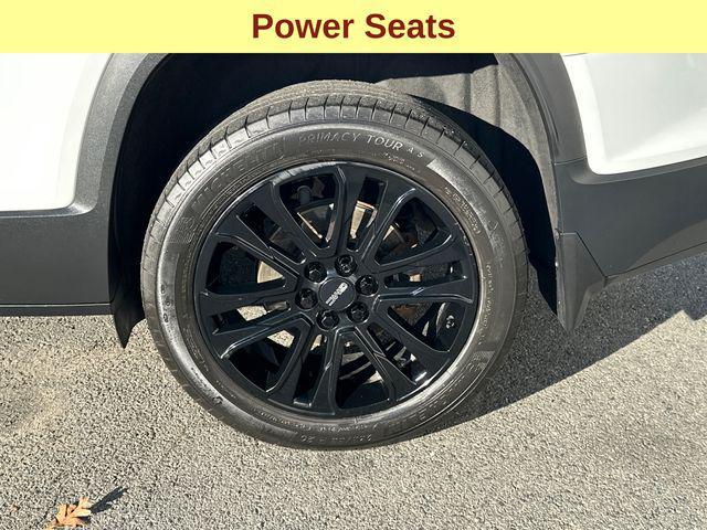 used 2023 GMC Acadia car, priced at $28,647