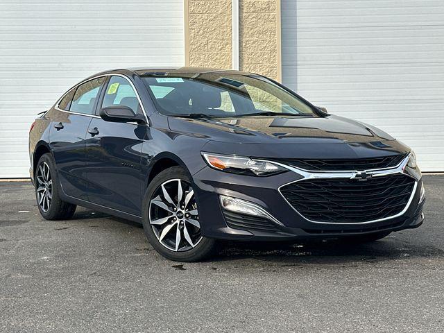 new 2025 Chevrolet Malibu car, priced at $28,245