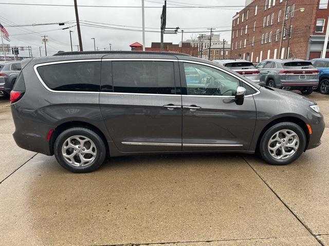 used 2023 Chrysler Pacifica car, priced at $38,922