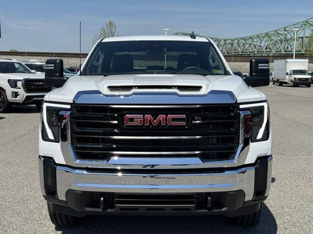 new 2024 GMC Sierra 2500 car, priced at $53,573