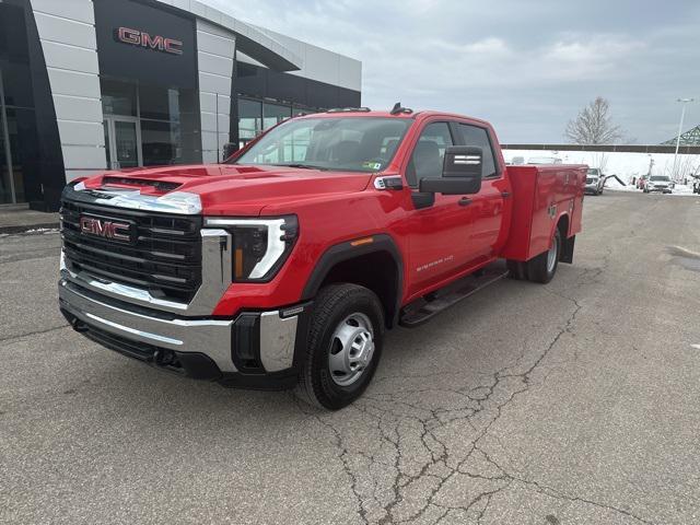 new 2025 GMC Sierra 3500 car, priced at $58,193