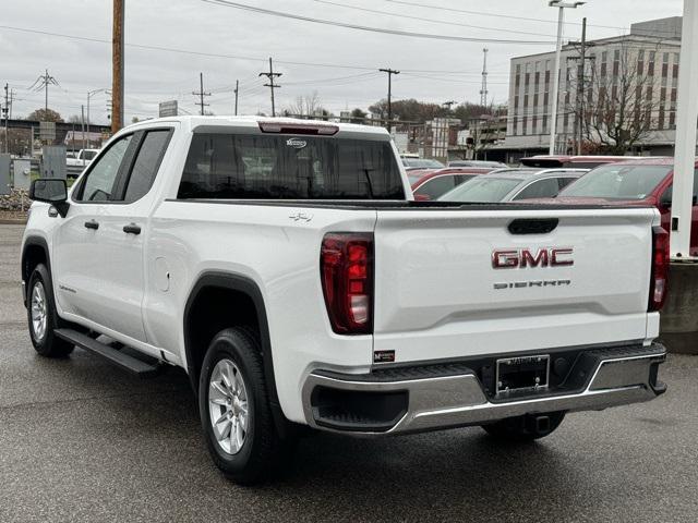 new 2025 GMC Sierra 1500 car, priced at $49,030