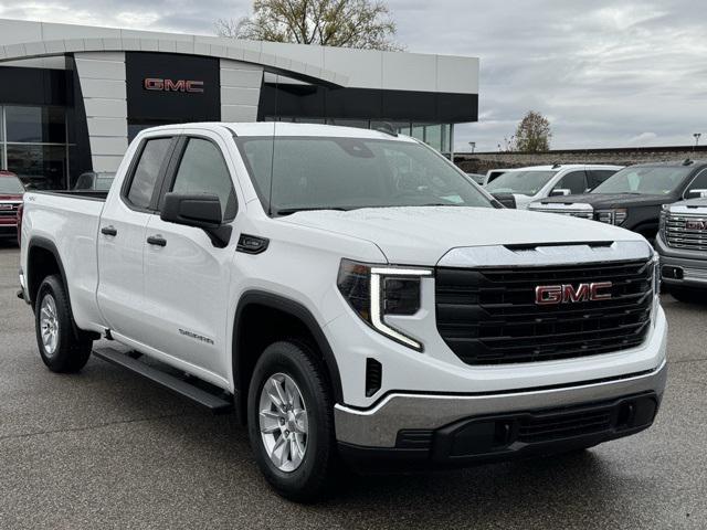 new 2025 GMC Sierra 1500 car, priced at $49,030