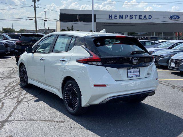 new 2025 Nissan Leaf car