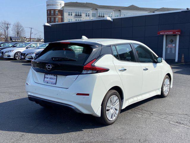 new 2024 Nissan Leaf car