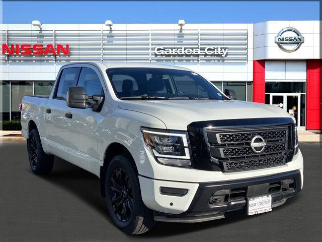 used 2023 Nissan Titan car, priced at $35,050