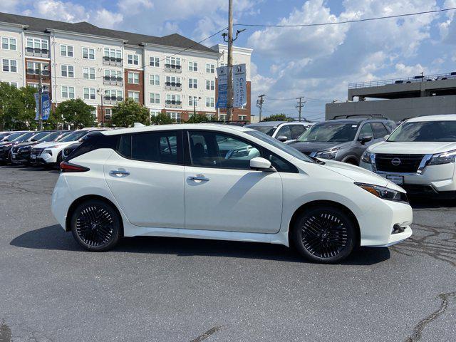 new 2025 Nissan Leaf car