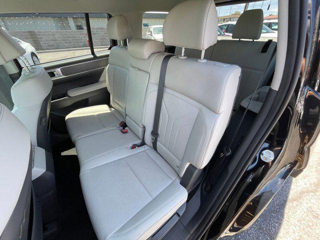 used 2024 Hyundai Santa Fe car, priced at $29,912