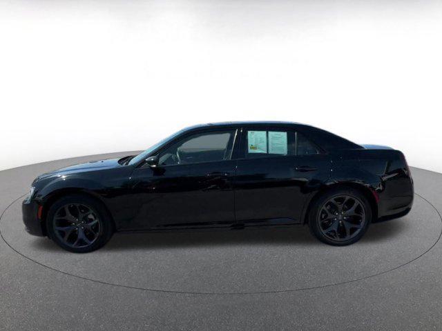 used 2022 Chrysler 300 car, priced at $25,213