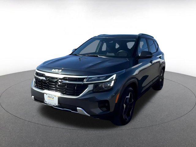 used 2025 Kia Seltos car, priced at $21,411
