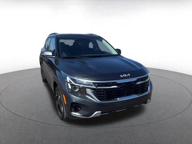 used 2025 Kia Seltos car, priced at $21,501